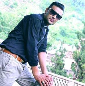 Meet your Posher, Zeeshan